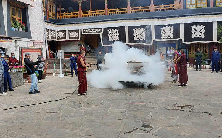 滅火.jpg 滅火.jpg